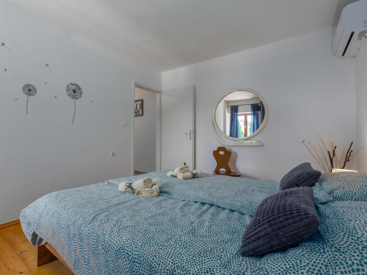Holiday Home Villa Lucky By Interhome Brtonigla Eksteriør bilde